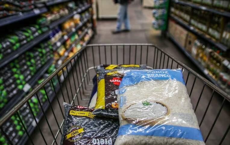Alta inflacionária atinge consumidores da capital gaúcha