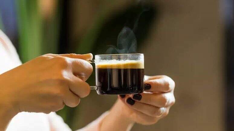 Exportadores de café afirmam que a situação se complicou para o Brasil após diminuição de tarifas pelos Estados Unidos.