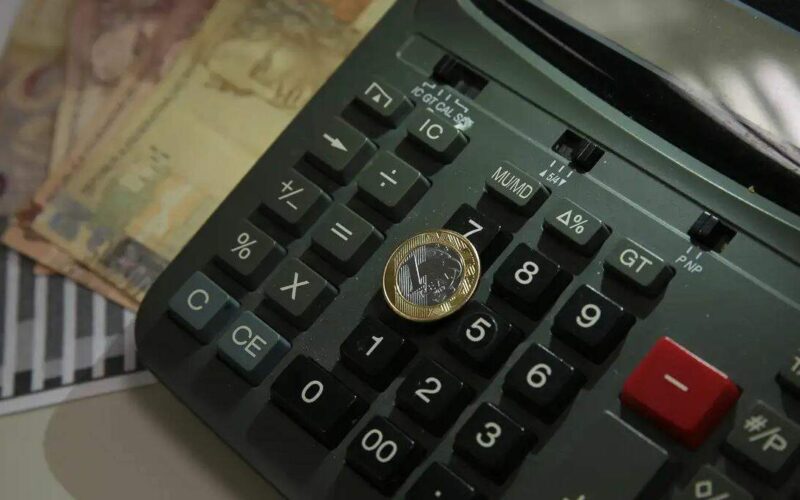 Contas do governo federal fecham com déficit de R$ 37,7 bilhões em um ano