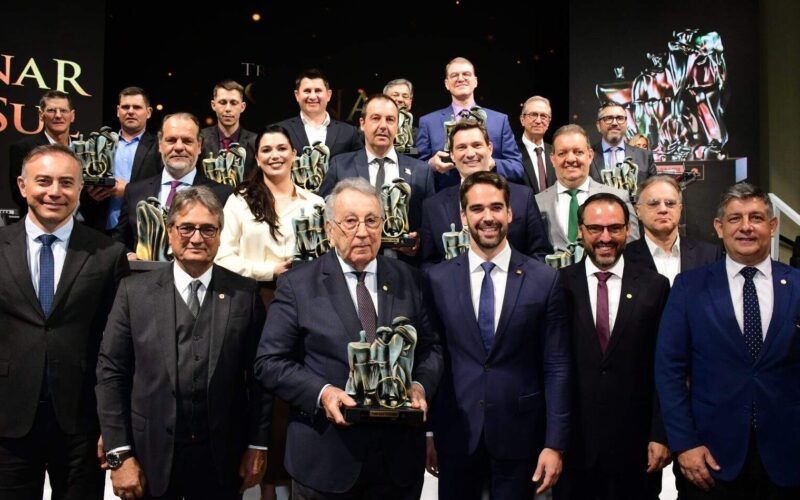 Noite de festa e reconhecimento no 20º Troféu SENAR O SUL: uma homenagem especial aos agricultores brasileiros.