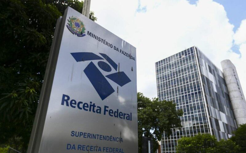 Receita Federal desmente rumor sobre cobrança de imposto em transações acima de R$ 5 mil