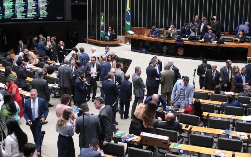 PEC da Segurança é aprovada na Câmara dos Deputados sem incluir redução da maioridade penal