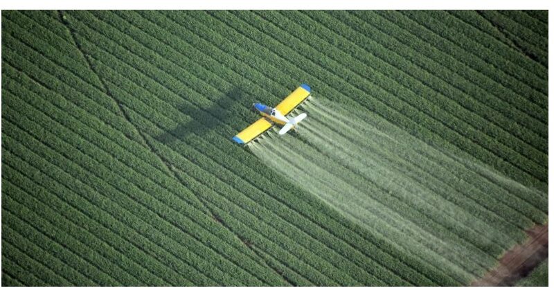 Aumento de até 67% nos preços dos combustíveis de aviação no campo impacta custos, revela pesquisa