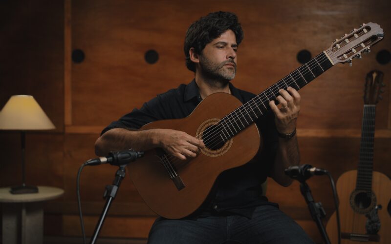 Prestes a lançar novo álbum, músico Guilherme Lamas oferece imersão gratuita sobre universo do violão no YouTube