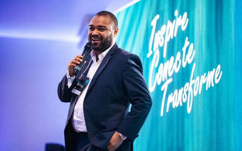 Aos 30 anos, Adriel Brendown intensifica pré-campanha a deputado federal com agenda em 23 cidades da Bahia