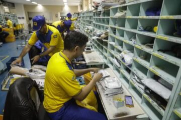 Greve dos Correios continua sem previsão de encerramento; saiba como ficam as entregas