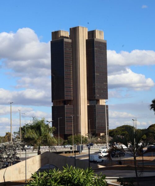 Banco Central implementa nova regra que requer prévia aprovação para concessão de crédito a clientes suscetíveis ao endividamento