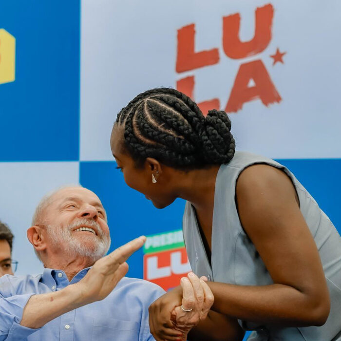 Deputada federal do PT, a mais votada, se une à campanha de Lula para intensificar atuação nas redes sociais